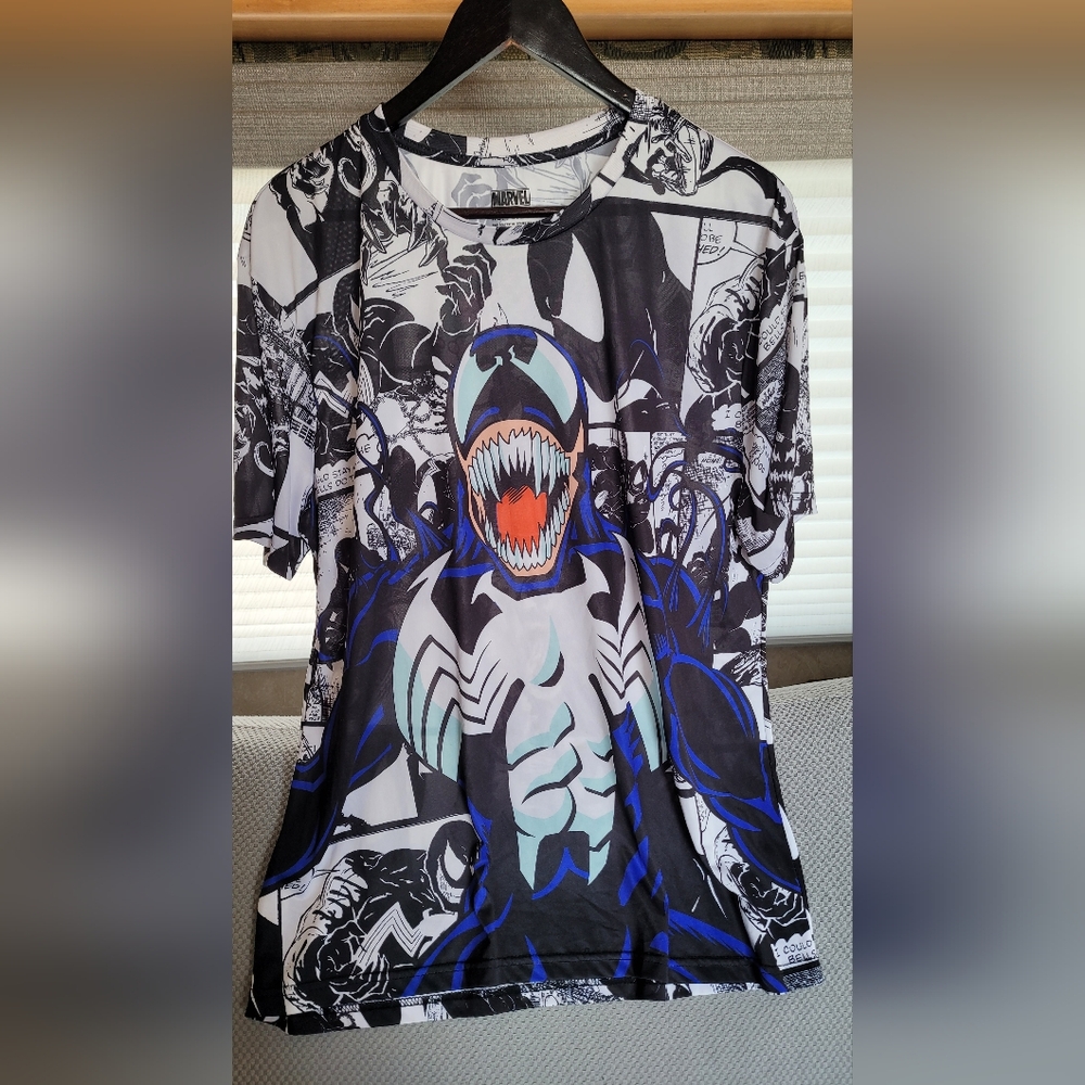Marvel Venom Tee XL EUC